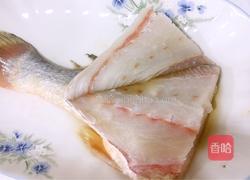 清蒸大黄鱼尾的做法图解2