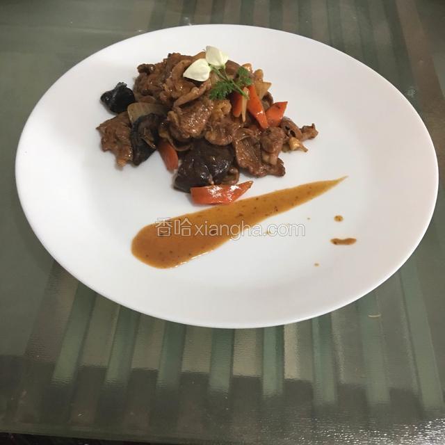 美味无法拒绝的红酒烩羊肉就完成了