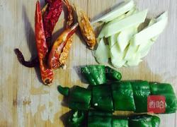 爆炒鸡肉粉丝的做法图解2