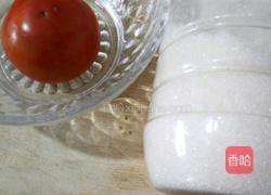 西红柿糖水的做法图解1