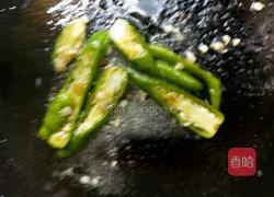 青尖椒炒鸭蛋的做法图解3