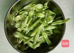 炒挂面的做法图解1