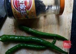 豆施压炒青尖椒的做法图解1