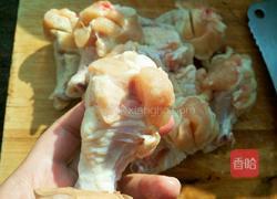 蒜香炸鸡 的做法图解1