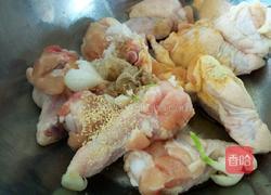 蒜香炸鸡 的做法图解3