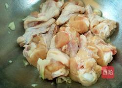 蒜香炸鸡 的做法图解4