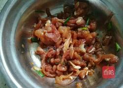 茭白炒里脊肉丝的做法图解1