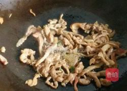 茭白炒里脊肉丝的做法图解6