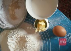 奶香土司的做法图解1