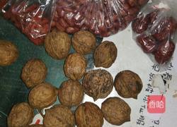 核桃花生炖猪蹄的做法图解6