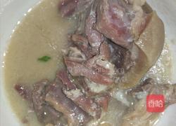 腊猪蹄炖四季豆的做法图解2