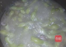 腊猪蹄炖四季豆的做法图解3