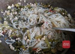 酸菜肉末粉丝的做法图解9