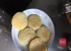 Illustration of how to make sugar pancakes 5