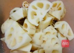 肥肠排骨汤的做法图解4