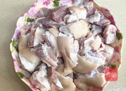 莲藕花生猪脚汤的做法图解2