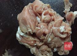 秋葵炒肉的做法图解1