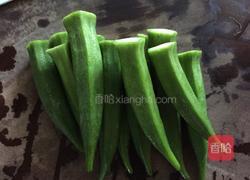 秋葵炒肉的做法图解3