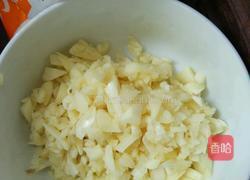 菠萝鸡肉的做法图解1