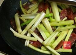 芹菜炒腊肠的做法图解6