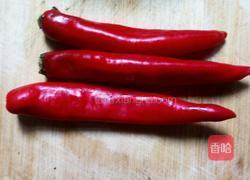 煎香红尖椒的做法图解1