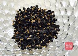 黑枸杞养生酒的做法图解4