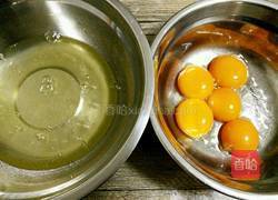 奶牛纹蛋糕卷的做法图解3