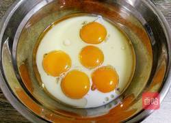 奶牛纹蛋糕卷的做法图解4