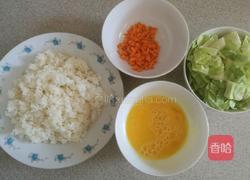 包菜蛋炒饭的做法图解1