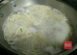 一碗最简单的蚝油面的做法图解2