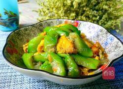 丝瓜炒鸡蛋的做法图解1