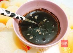 黑凉粉西米露的做法图解1