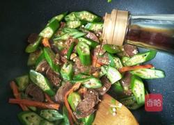 秋葵炒腊肠的做法图解10