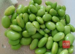 丝瓜炒毛豆的做法图解3