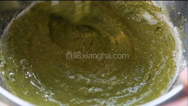 筋面粉，搅拌至光滑无颗粒状态，注意不要拌太久导致出筋。
