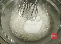 Illustration of how to make cocoa cake rolls 9