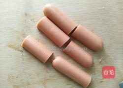 鸡蛋火腿肠三明治的做法图解2