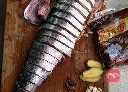 炖鲅鱼的做法图解1