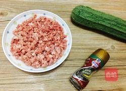 丝瓜丸子汤（夏季三伏天最佳搭配）的做法图解1