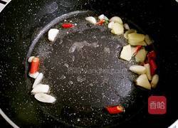 泡椒蒜苔炒鸡胗的做法图解3