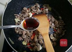 泡椒蒜苔炒鸡胗的做法图解7