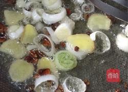 黄豆烧猪蹄的做法图解5