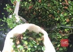 韭菜猪肉粉条包子的做法图解5