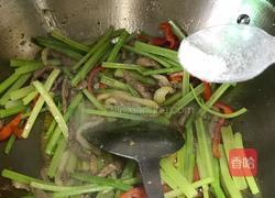 芹菜肉丝的做法图解6