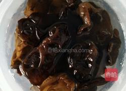 凉拌木耳的做法图解1