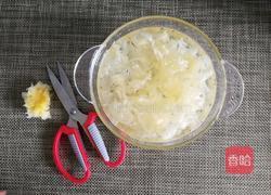 玫瑰银耳羹的做法图解3