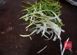 清蒸海鲈鱼的做法图解1