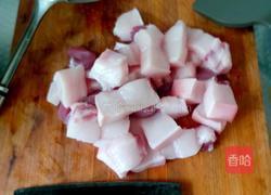 红烧肉闷鸡蛋的做法图解2