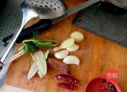 红烧肉闷鸡蛋的做法图解6