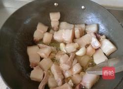 红烧肉闷鸡蛋的做法图解10